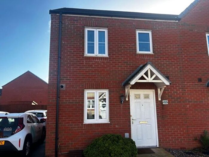 3 Bedroom Property To Rent In Stryd Bennett, Stradey, Llanelli, SA15