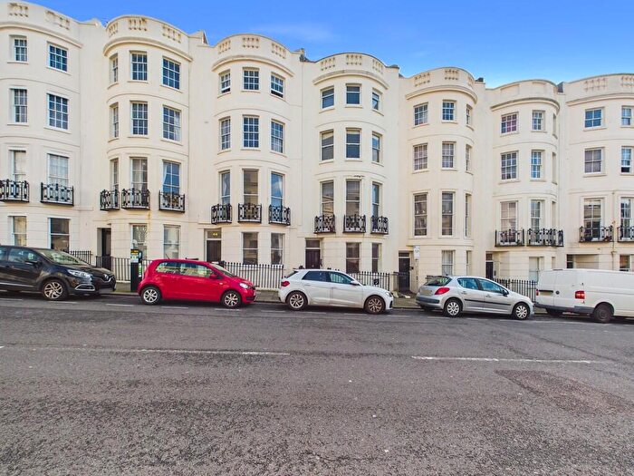 2 Bedroom Flat To Rent In Lansdowne Place, Hove, BN3