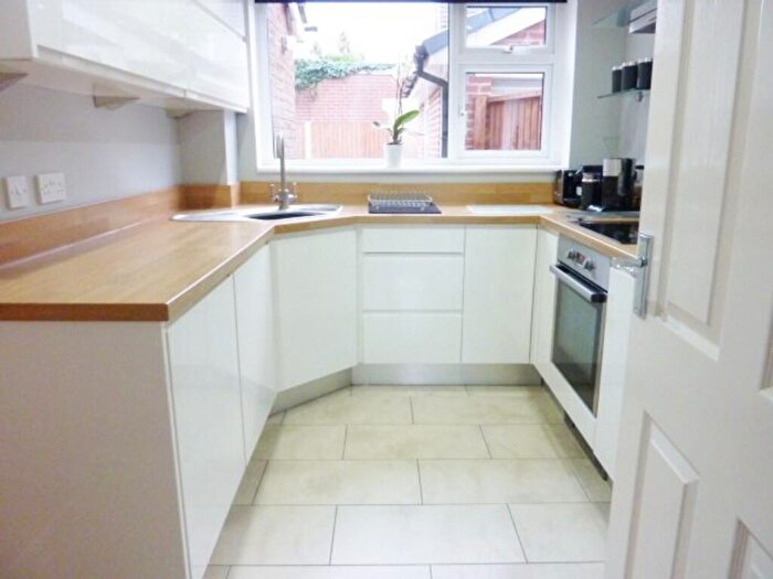 3 Bedroom Semi Detached House To Rent In Arnside Close, Hoghton, PR5