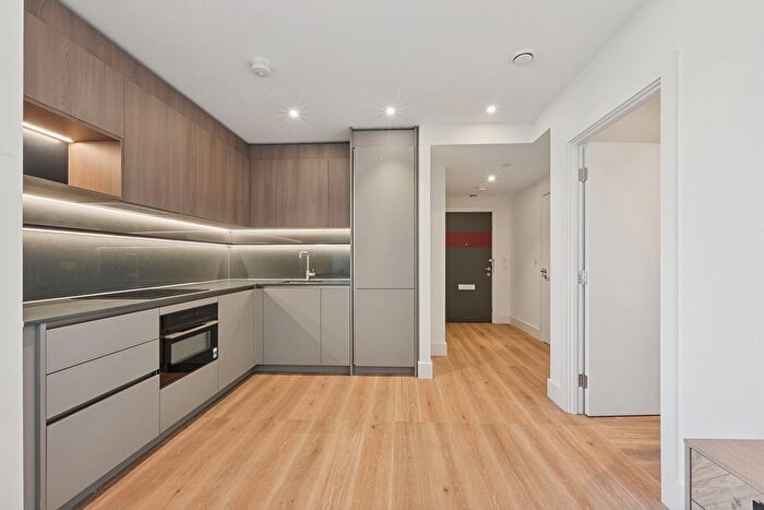 Studio To Rent In Bow View Apartments, Bow Green, London, E3