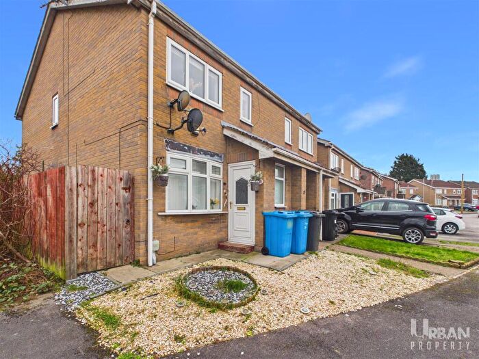 1 Bedroom House To Rent In Bannister Drive, Hull, HU9