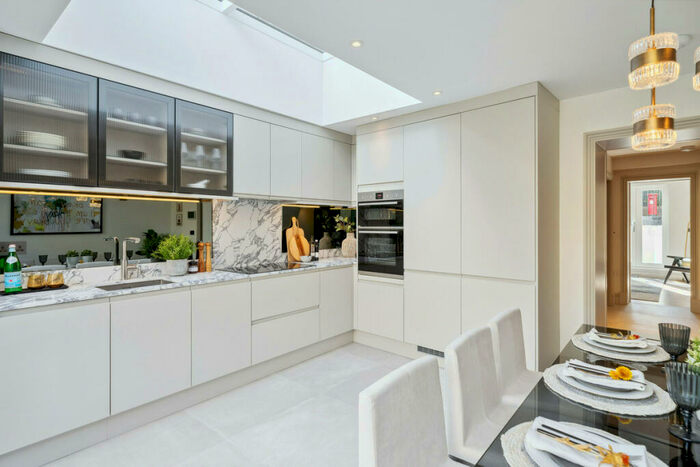 4 Bedroom Terraced House To Rent In Mortlake High Street, East Sheen, SW14