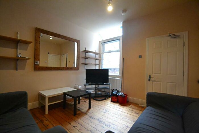 5 Bedroom Terraced House To Rent In Brailsford Road, Fallowfield, Manchester, M14