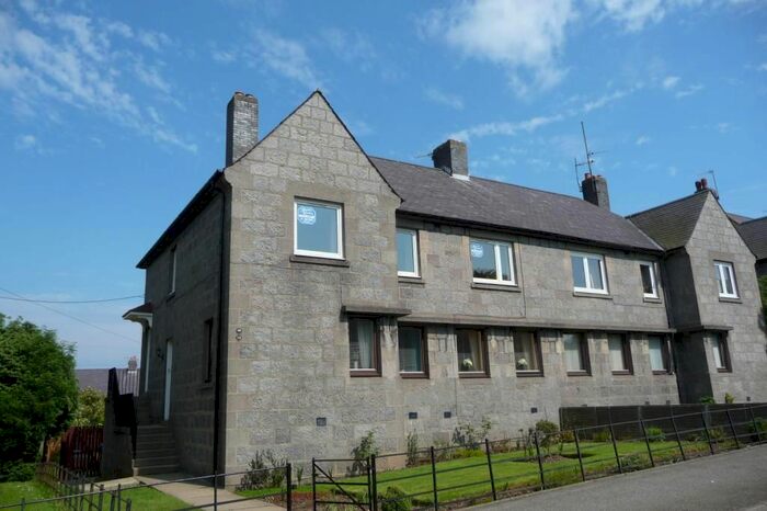 3 Bedroom Flat To Rent In Smithfield Drive, Aberdeen, AB16