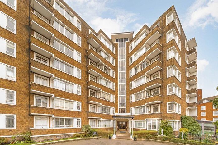 1 Bedroom Flat For Sale In Prince Albert Road, St Johns Wood, NW8