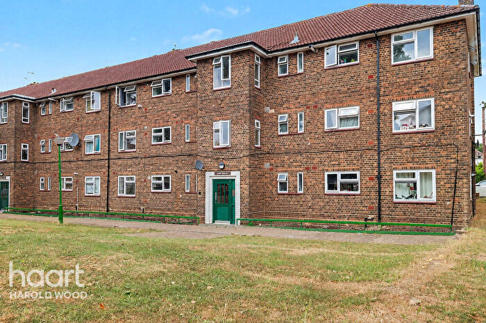 2 Bedroom Apartment For Sale In Montgomery Crescent, Harold Hill, RM3