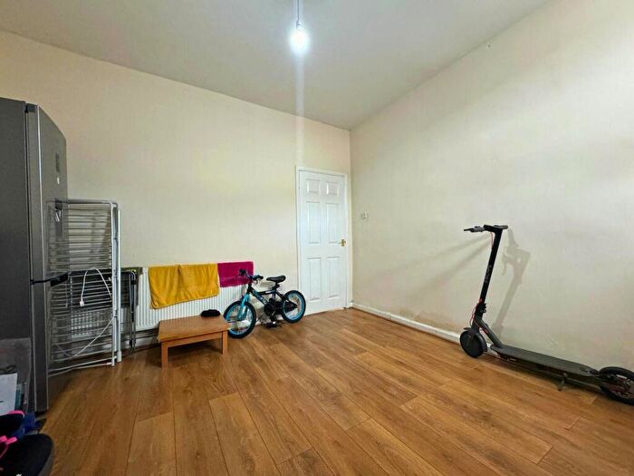 3 Bedroom Terraced House For Sale In Burlington Road, West Bromwich, B70