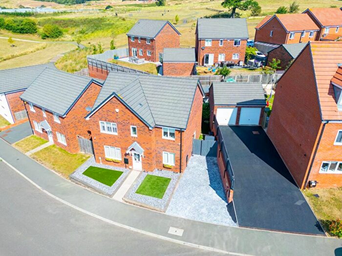 5 Bedroom Detached House For Sale In Nutford Street, Redditch, Worcestershire, B97