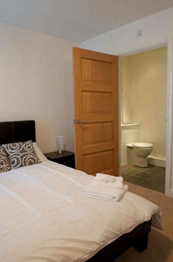 2 Bedroom Apartment To Rent In Knighton Road, Leicester, LE2