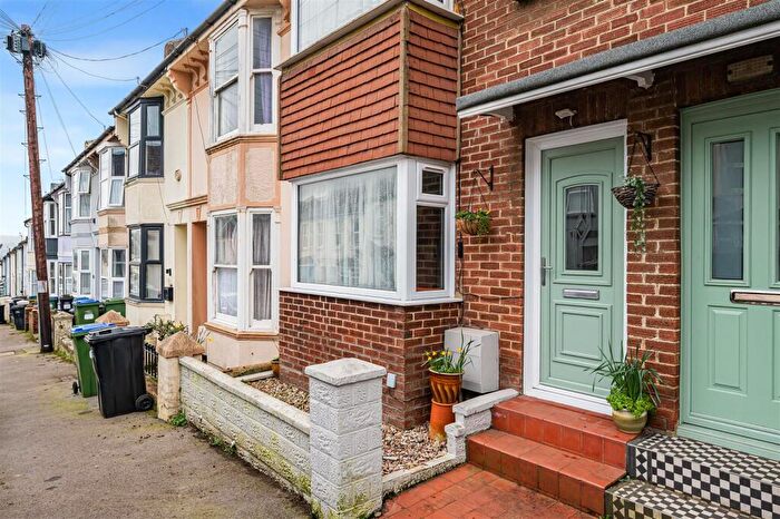 3 Bedroom Terraced House For Sale In Evelyn Avenue, Newhaven, BN9