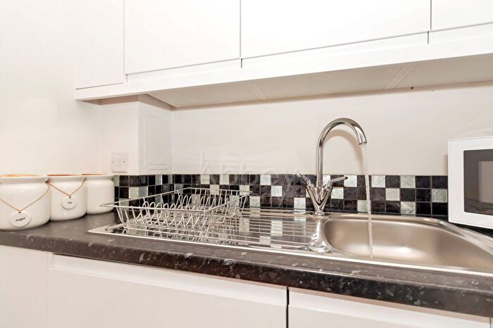 1 Bedroom Flat To Rent In Napier Road, Luton, LU1