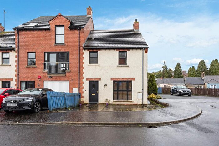 3 Bedroom Town House For Sale In Drummond Park, Ballynahinch, BT24