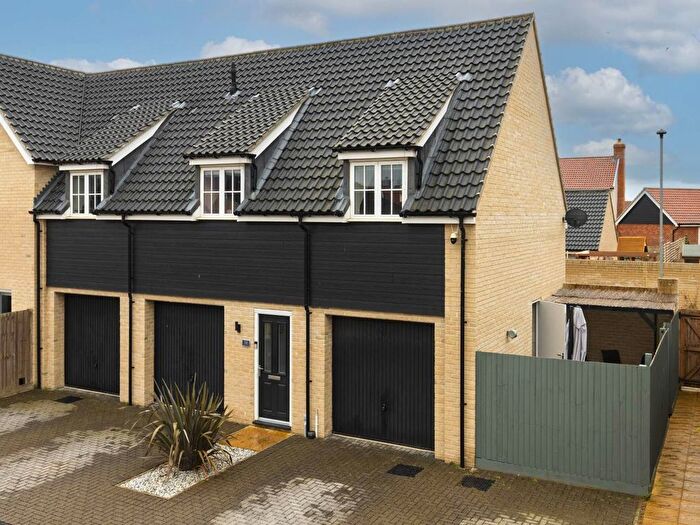 2 Bedroom Property For Sale In Clover Way, Melbourn, Cambridgeshire, SG8