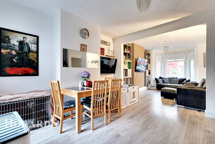 3 Bedroom Terraced House For Sale In Queens Road, Lowestoft, NR32