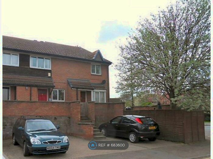 1 Bedroom End Of Terrace House To Rent In Willow View, London, SW19