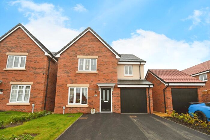 4 Bedroom Detached House For Sale In Crown Crescent, Bolsover, Chesterfield, Derbyshire, S44