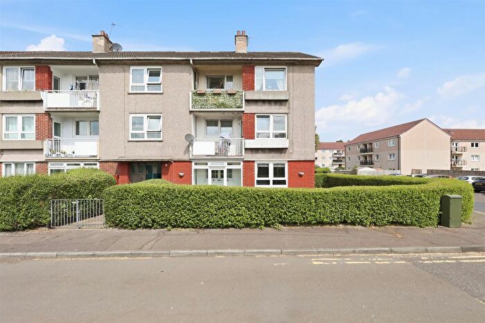 2 Bedroom Flat For Sale In Heathcot Place, Glasgow, G15