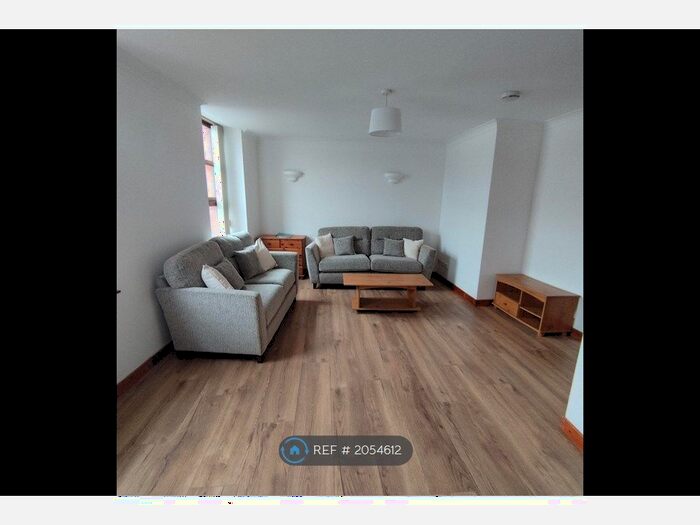 2 Bedroom Flat To Rent In Trades Lane, Dundee, DD1