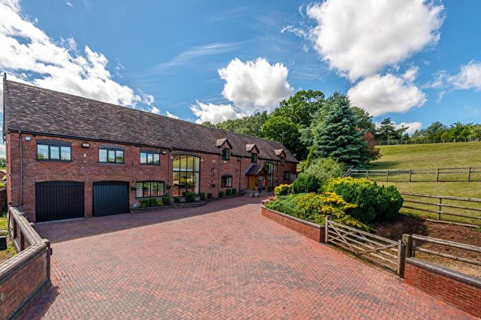 4 Bedroom Barn Conversion For Sale In Gospel End Road, Dudley, DY3