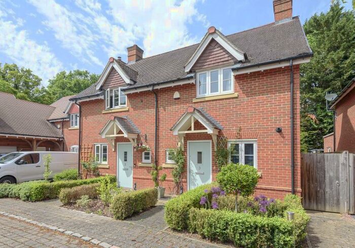 2 Bedroom Semi-Detached House To Rent In Gardeners Copse, Sonning Common, RG4