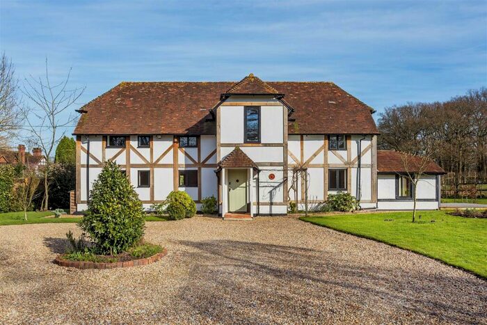 3 Bedroom Detached House To Rent In Cranleigh Road, Ewhurst, Cranleigh, Surrey, GU6