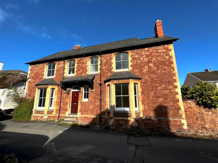 5 Bedroom Detached House To Rent In Manor Road, Minehead, TA24