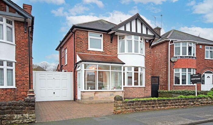 3 Bedroom Detached House For Sale In Arbrook Drive, Nottingham, NG8