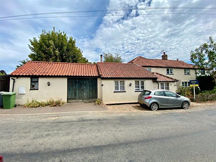 4 Bedroom Cottage For Sale In Chequers Lane, Great Ellingham, Attleborough, Norfolk, NR17