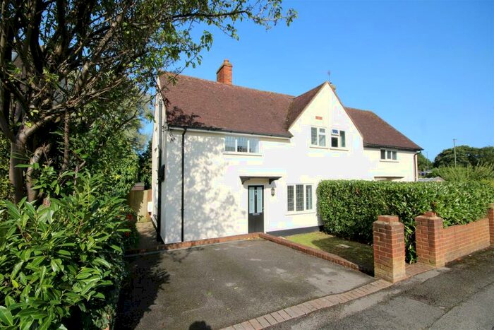 3 Bedroom House To Rent In Elmside Guildford, GU2