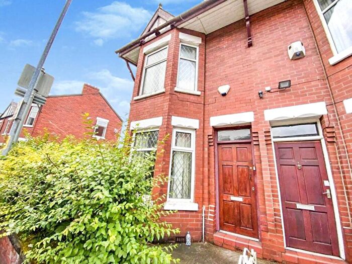 4 Bedroom End Of Terrace House To Rent In Carill Drive, Fallowfield, M14