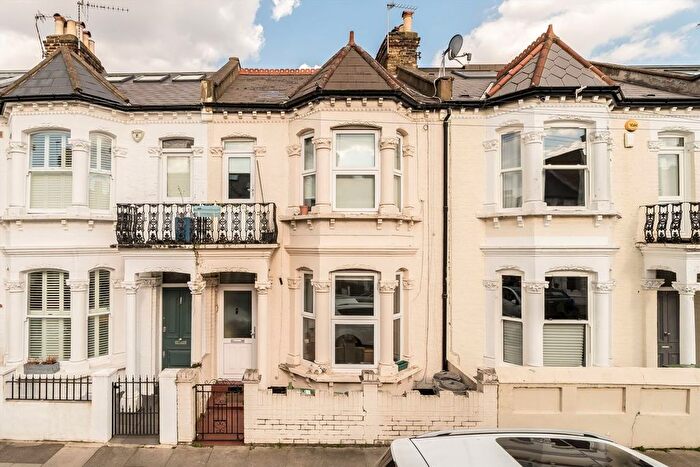 4 Bedroom Property To Rent In Hartismere Road, London, SW6
