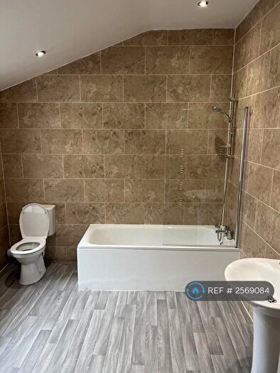 3 Bedroom Flat To Rent In Oxford Road, Reading, RG30