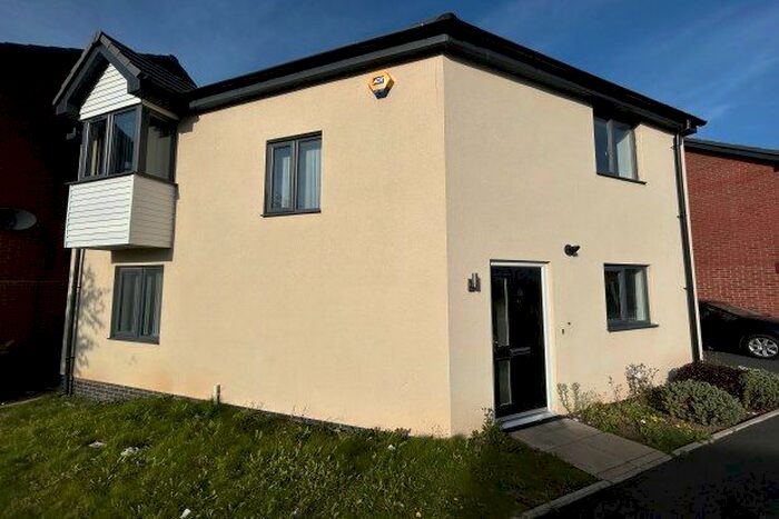 3 Bedroom Property To Rent In John Guest Close, Smethwick, B66