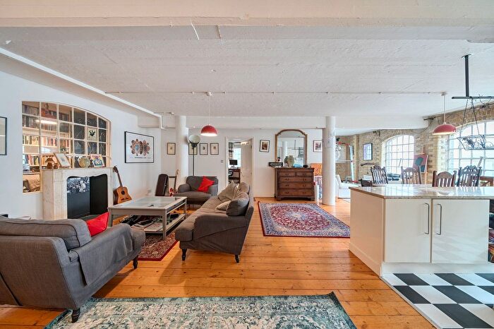 2 Bedroom Flat To Rent In Bermondsey Street, London, SE1