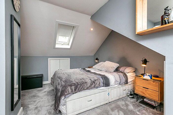 5 Bedroom Terraced House For Sale In Buckmans Road, Crawley, West Sussex, RH11