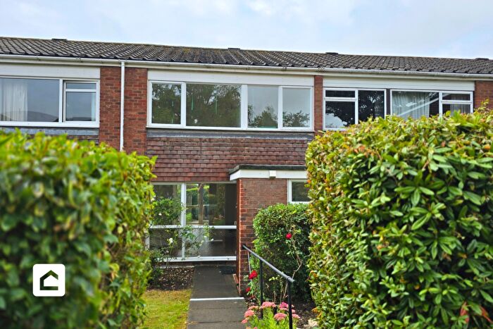 3 Bedroom House To Rent In Harrison Close, Reigate, Surrey, RH2