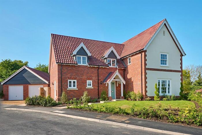 4 Bedroom Detached House For Sale In Barleyfields, Debenham, IP14