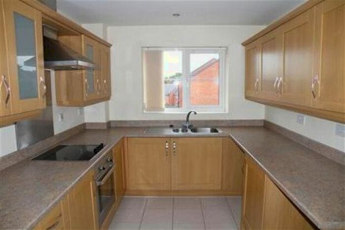 2 Bedroom Flat To Rent In Forest Road, Mansfield, NG18