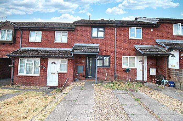 2 Bedroom Terraced House For Sale In Helford Gardens, West End, SO18