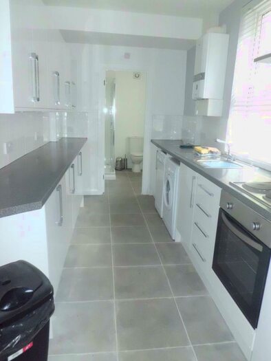 6 Bedroom House To Rent In Tiverton Road, B29