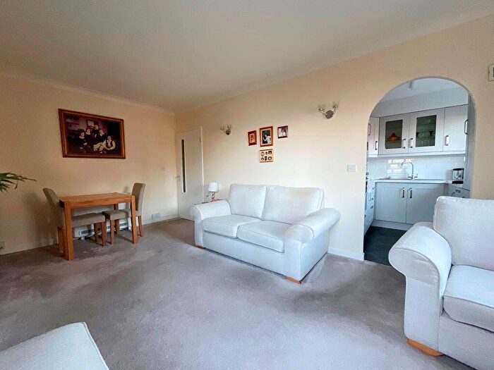 1 Bedroom Flat For Sale In Chase Close, Southport, PR8