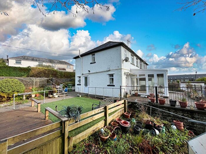3 Bedroom Semi-Detached House For Sale In School Terrace, Llanharan, Pontyclun, CF72