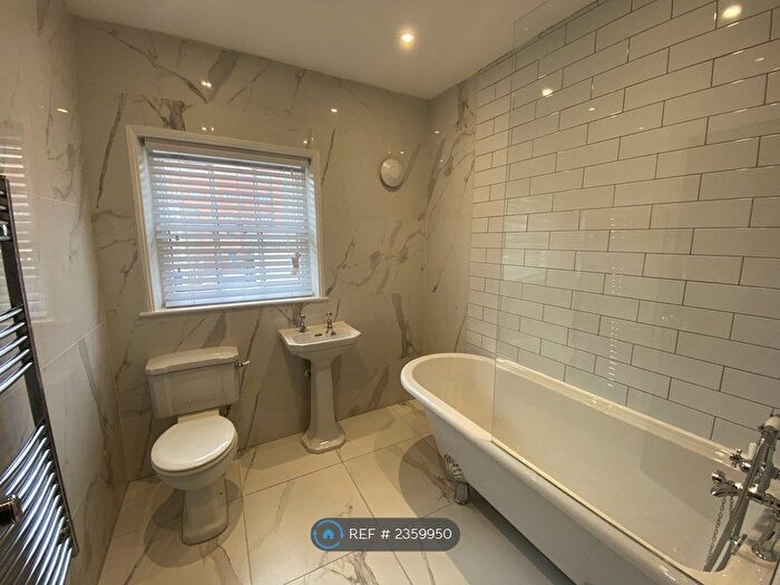 2 Bedroom Flat To Rent In Hall Gate, Doncaster, DN1