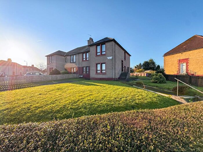 3 Bedroom Flat To Rent In Robertson Terrace, Garrowhill, Glasgow, G69