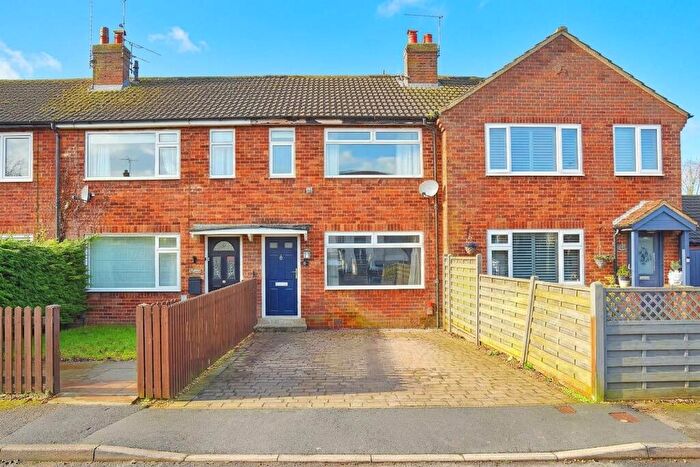 2 Bedroom Terraced House For Sale In Knox Avenue, Harrogate, HG1