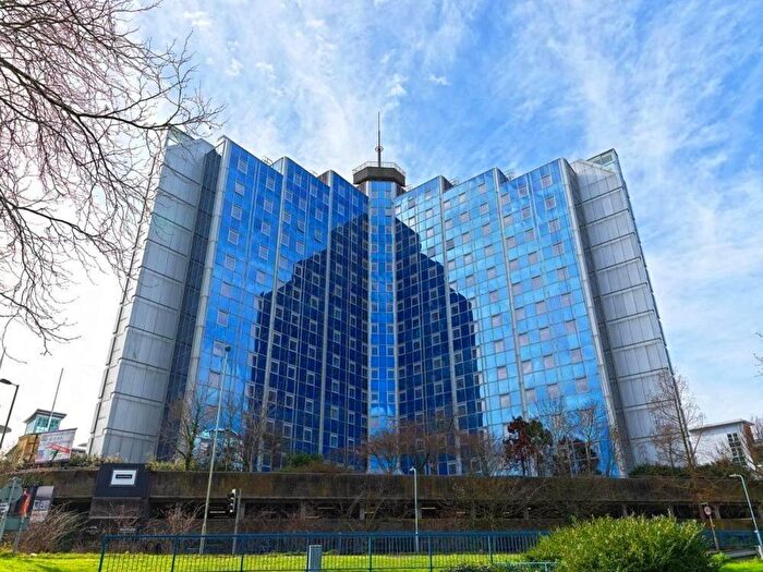 1 Bedroom Apartment To Rent In Churchill Way, Basingstoke, Hampshire, RG21