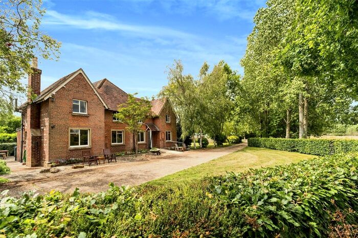 5 Bedroom Detached House For Sale In Redlands Lane, Salehurst, Robertsbridge, East Sussex, TN32