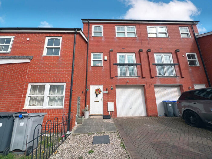 3 Bedroom Town House For Sale In Admiral Gardens, Bispham, FY2