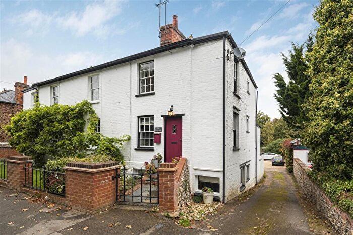 3 Bedroom End Of Terrace House For Sale In Remenham Hill, Remenham, Henley-On-Thames, RG9