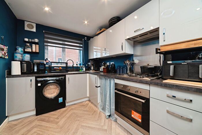 2 Bedroom Terraced House For Sale In Pretoria Street, Hull, HU3